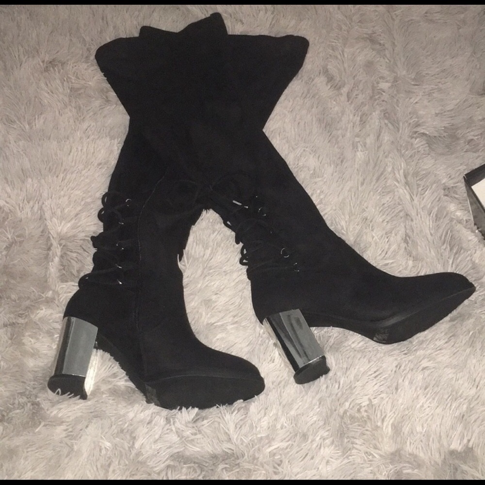Thigh boots